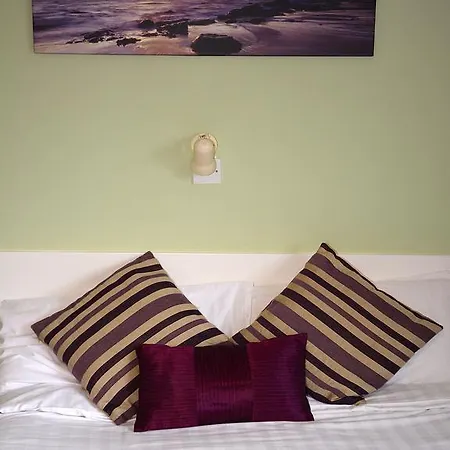 Peaks 4* كيلارني